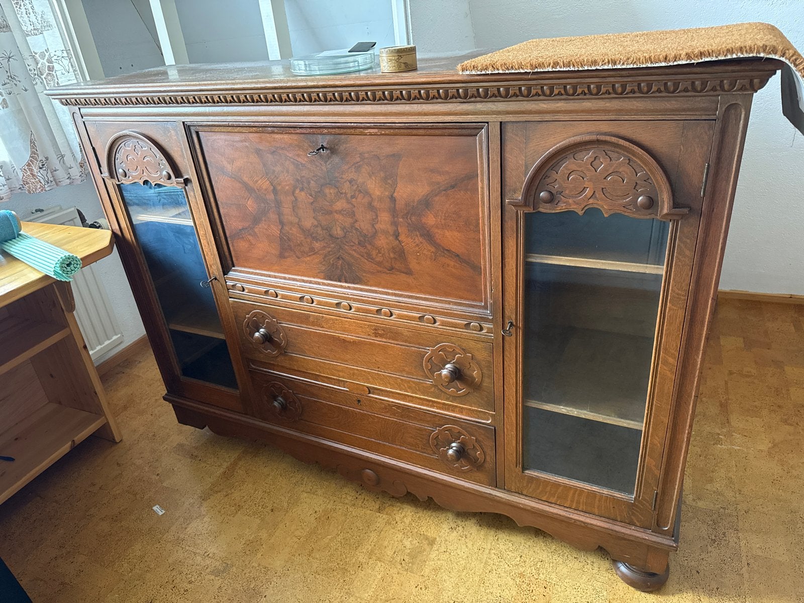 Antiek dressoir/secretaire - gratis afhalen, Antiek en Kunst, Ophalen of Verzenden