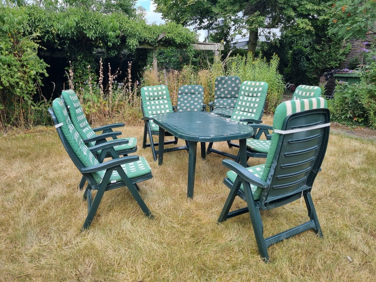 Kunststof tuinset met 6 stoelen en tafel, Tuin en Terras, Ophalen, Kunststof, Gebruikt, 6 zitplaatsen