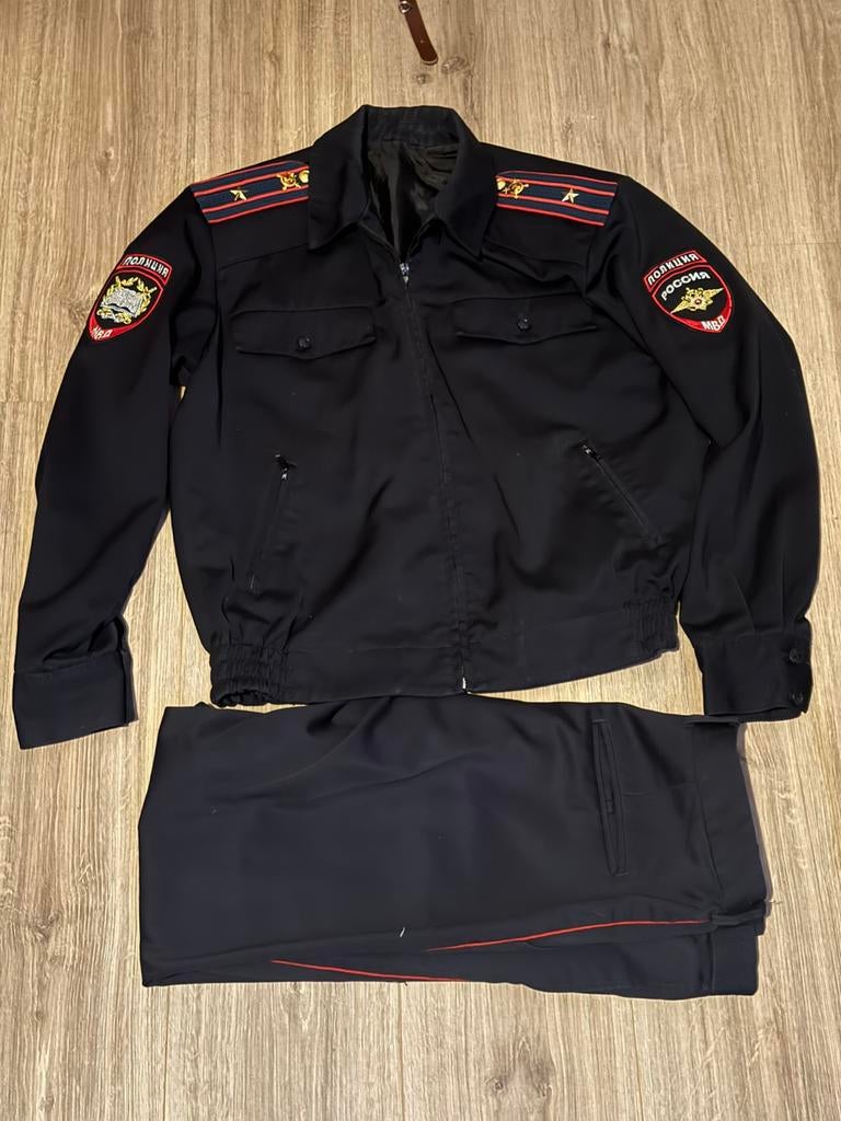 Russische politie acedemie instructeur uniform, Verzamelen, Ophalen of Verzenden, Landmacht, Overige gebieden, Embleem of Badge