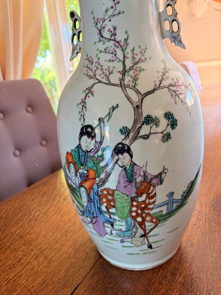 Chinese Famille Rose Porseleinen Vaas - Handbeschilderd, Antiek en Kunst, Antiek | Vazen, Ophalen of Verzenden