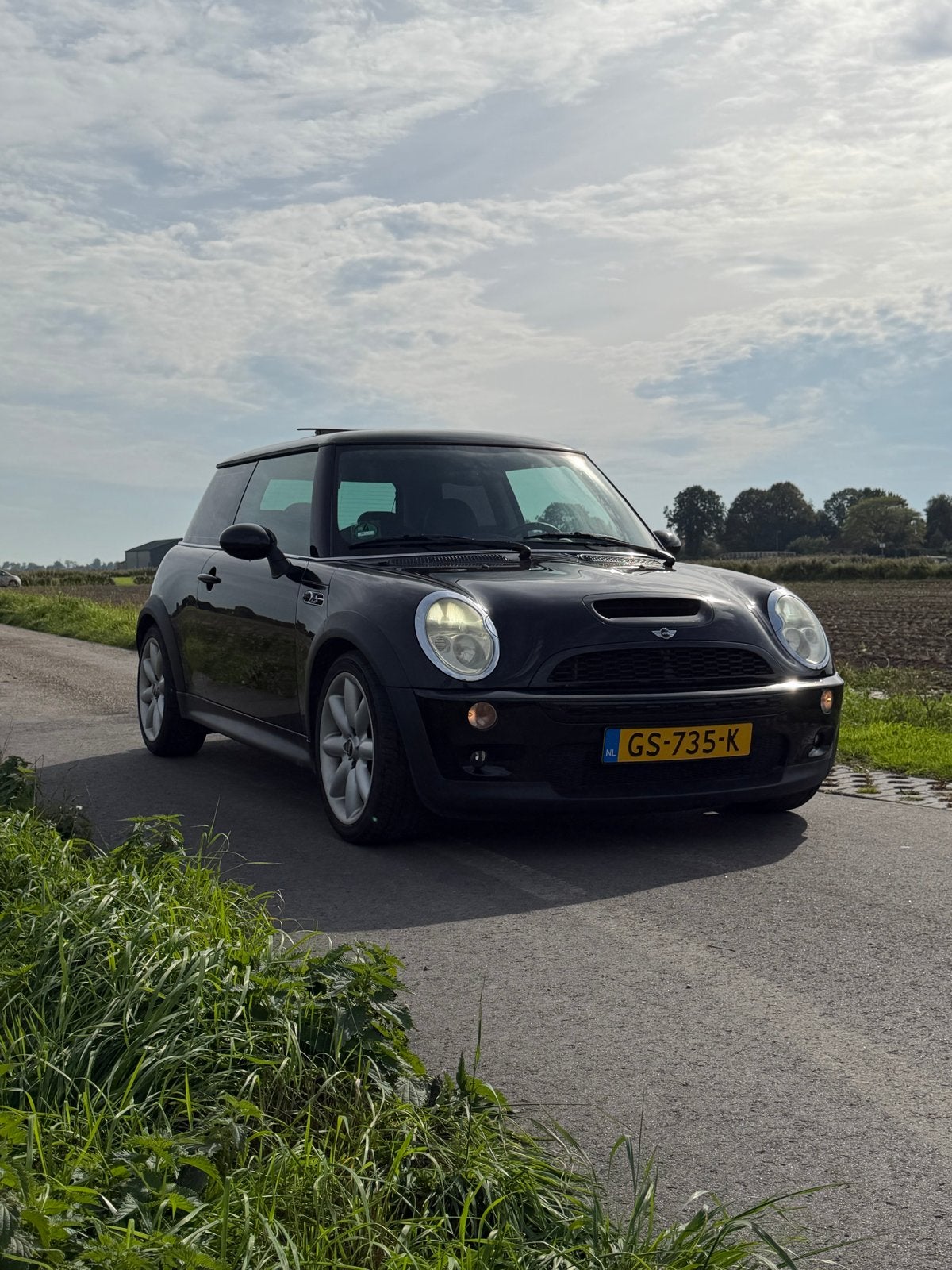 Mini Cooper S R53 2003 Zwart, Auto's, Voorwielaandrijving, 4 cilinders, 4 stoelen, Leder