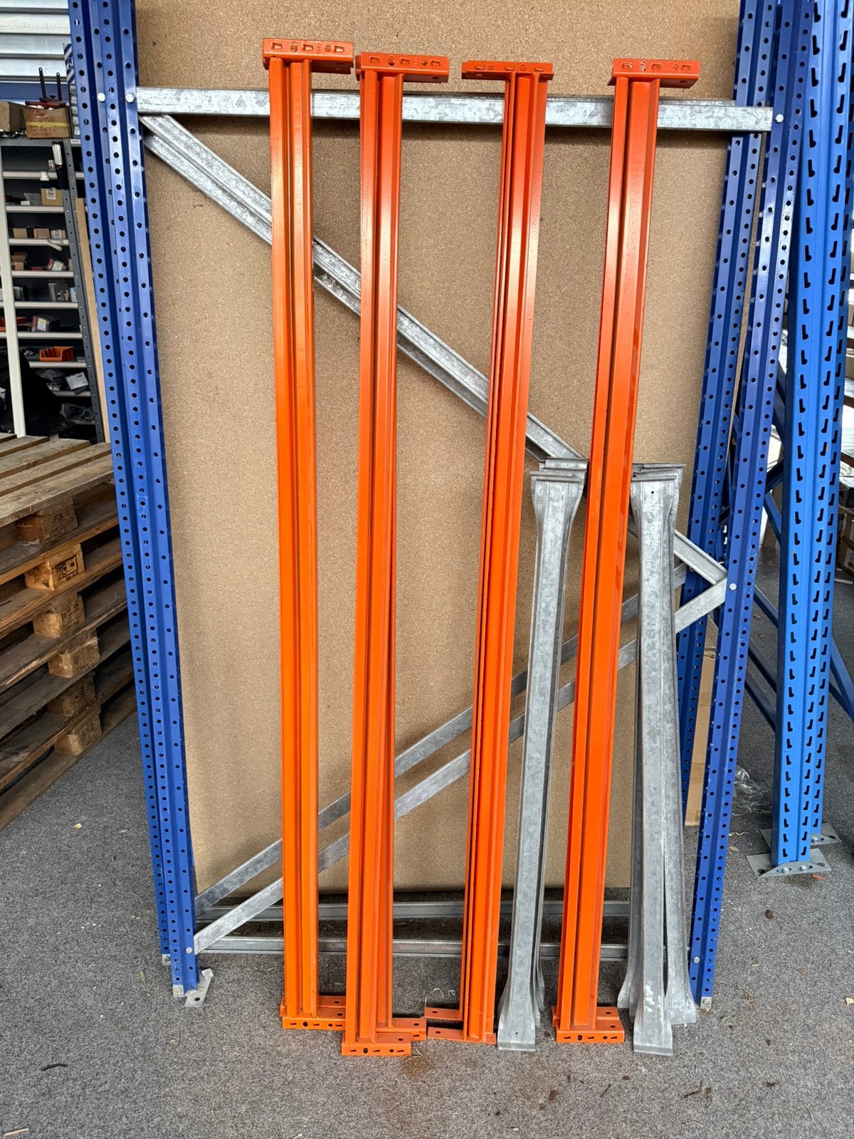 Stelling 200 hoog, 190 breed, 120 diep, Ophalen