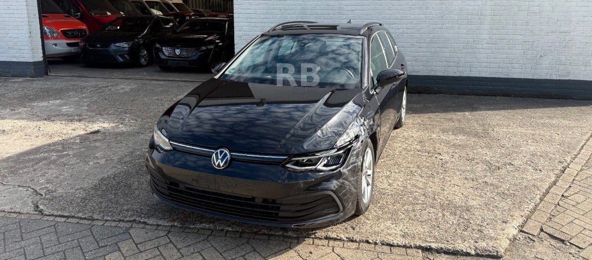 Volkswagen golf 8 variant 1.5 tsi 131pk 2023, Zwart, Stationwagon, Benzine, Ophalen