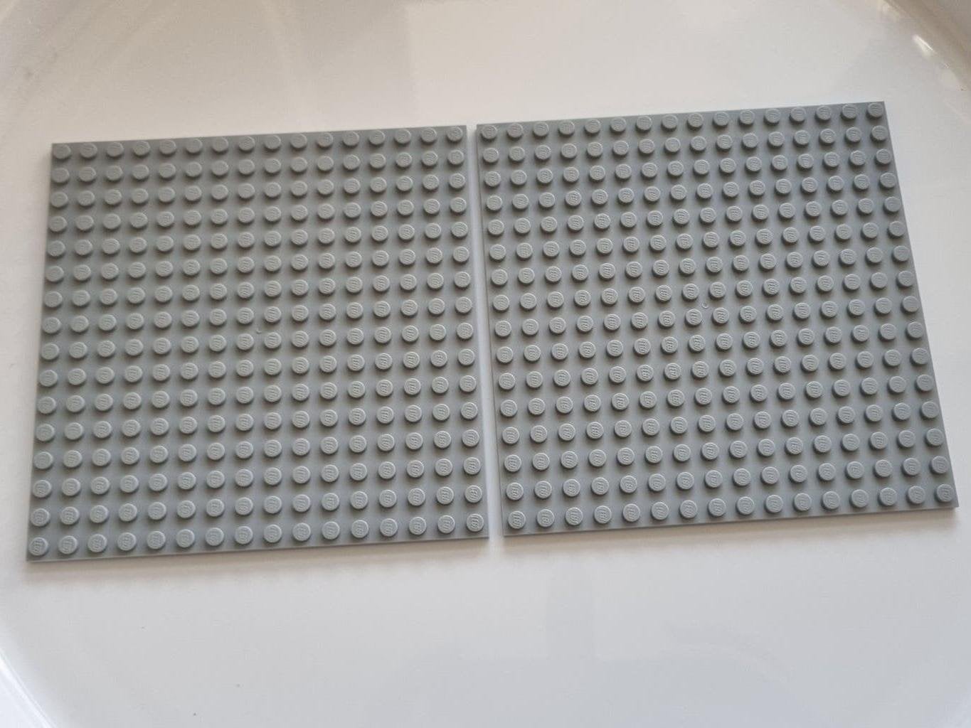 2 nieuwe lego platen 16x16 light bluish gray / licht grijs, Kinderen en Baby's, Speelgoed | Duplo en Lego, Ophalen, Overige thema's