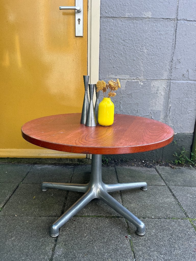 Vintage Artifort ronde tafel Ø70 cm met nieuw tafelblad, Gebruikt, 50 tot 100 cm, Rond, 50 tot 100 cm
