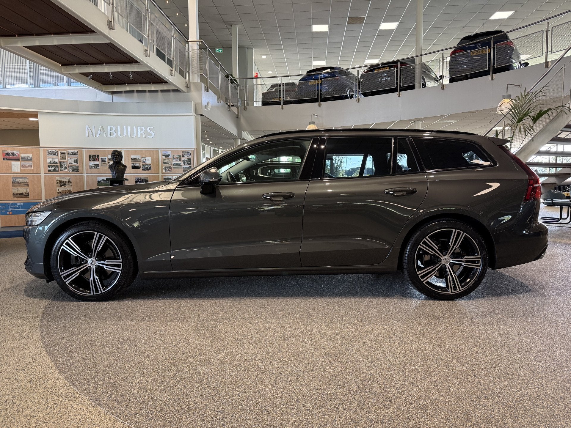 Volvo V60 2.0 B4 Inscription NL auto, Pilot Assist cruise, M, Auto's, Volvo, 12 maanden, Euro 6, Hybride Elektrisch/Benzine, 1677 kg