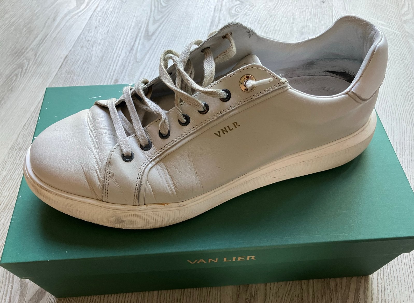 Van Lier herensneakers - Off-White, Maat 44, Wit, Ophalen of Verzenden, Sneakers of Gympen, Gedragen