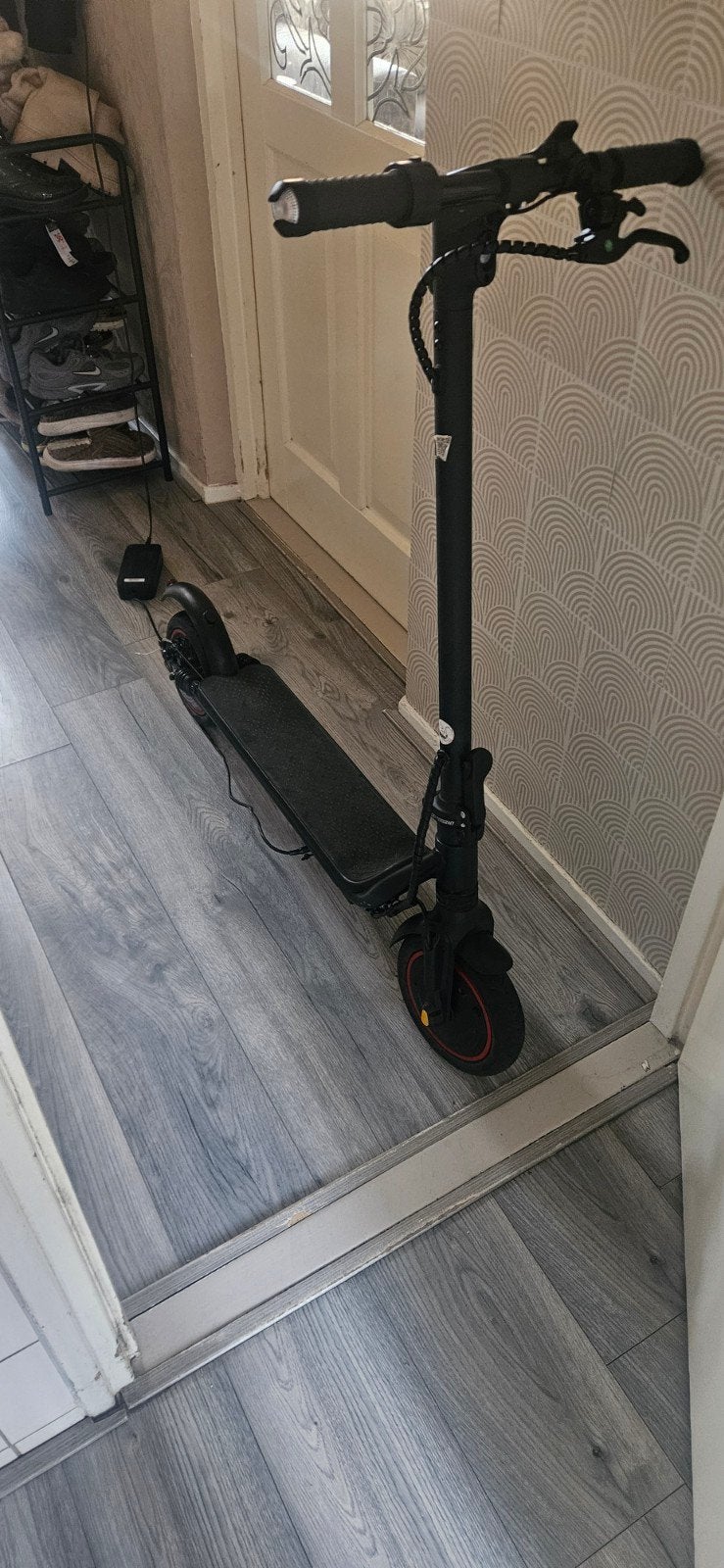 Elektrische step (E-scooter) - Zo goed als nieuw, Ophalen of Verzenden, Zo goed als nieuw, Elektrische step (E-scooter), Onbekend