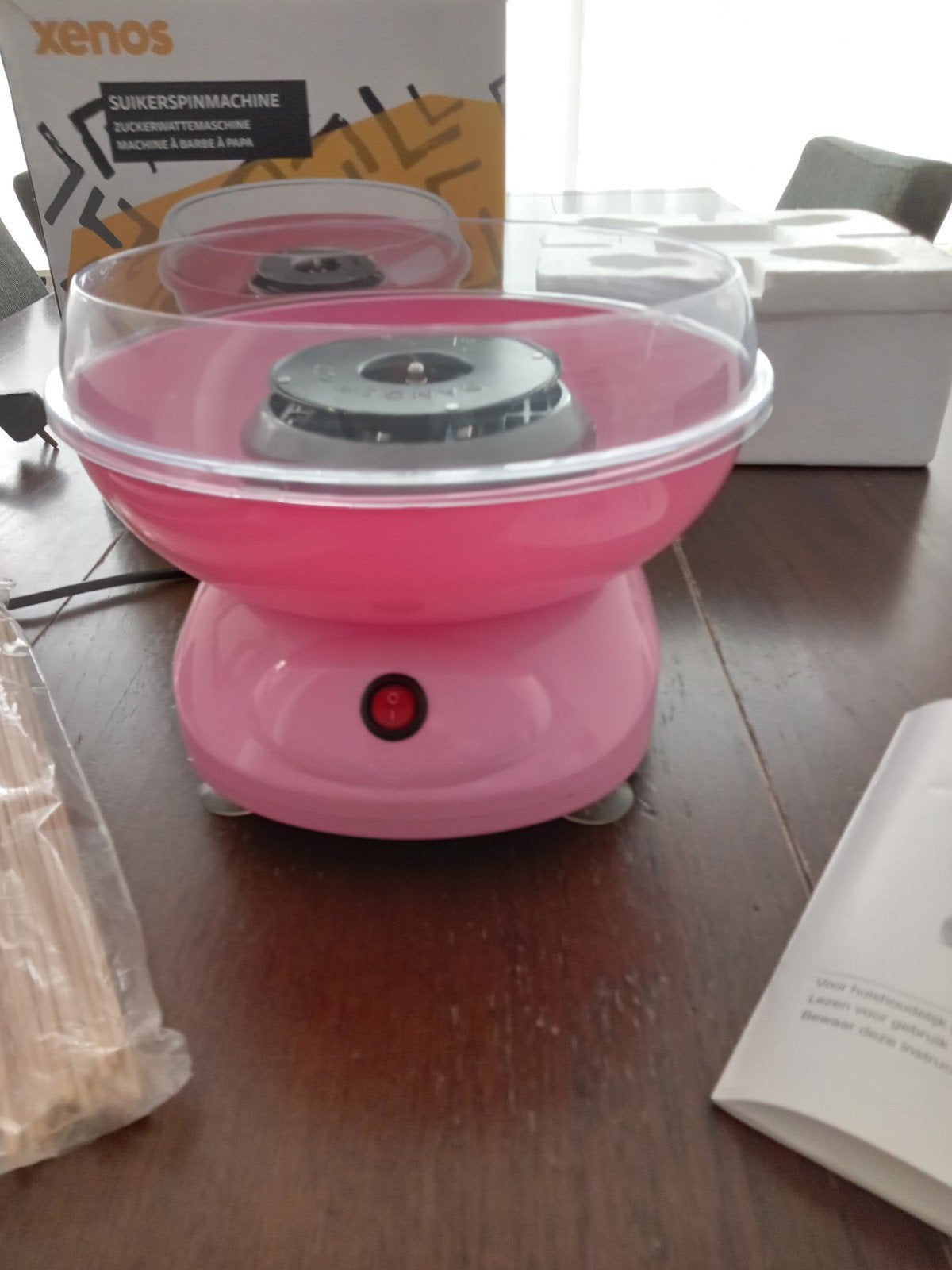 Xenos Suikerspinmachine - Roze, compleet met accessoires, Witgoed en Apparatuur, Ophalen of Verzenden