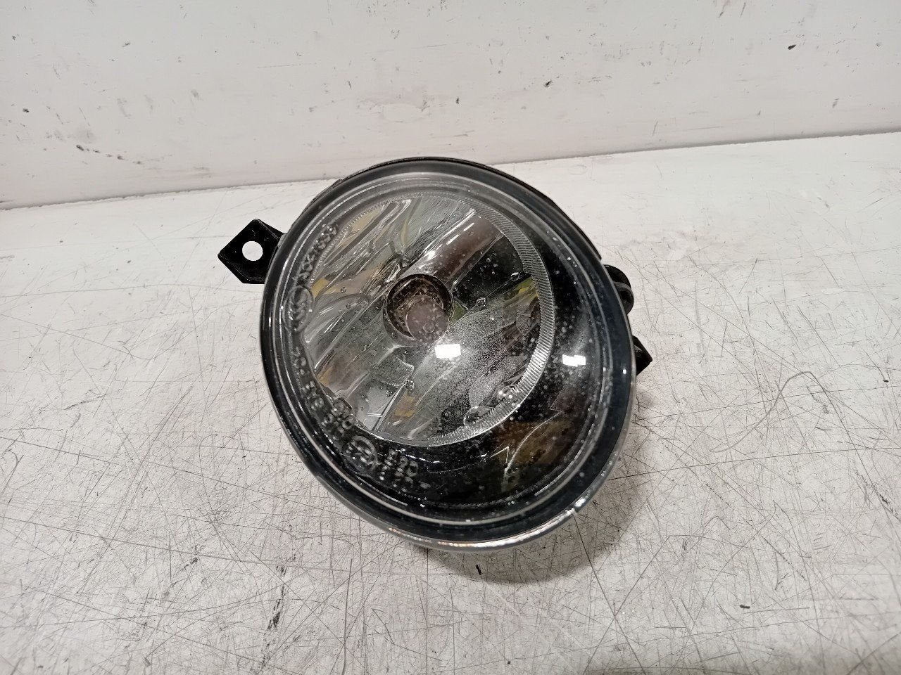 Mistlamp links Seat Mii, Onderdelen@venauto.nl, Van der Ven Autorecycling B.V., Gebruikt, Ettenseweg 76, 4706 PB Roosendaal, The Netherlands