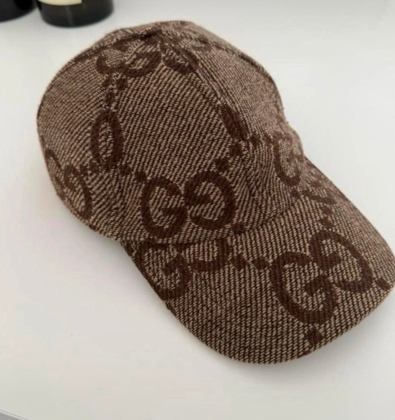 Gucci Pet met GG-monogram - Bruin, Ophalen of Verzenden, Zo goed als nieuw, Pet