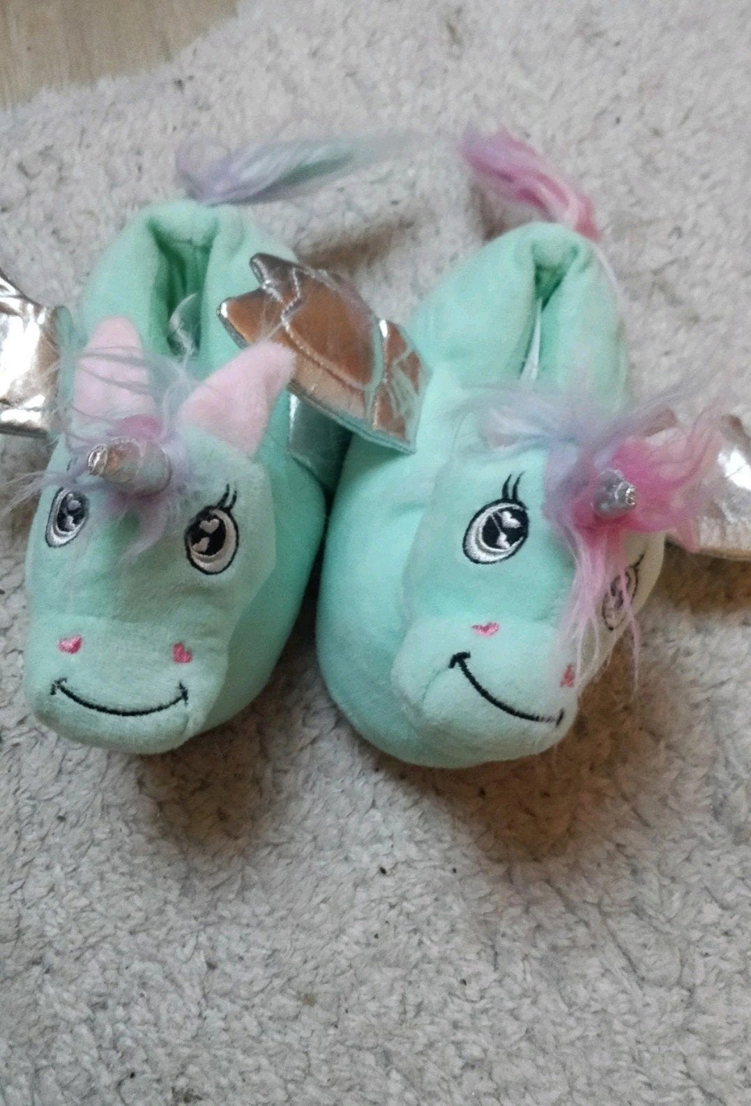 Leuke eenhoorn pantoffels maat 26/27 NIEUW, Kinderen en Baby's, Ophalen of Verzenden