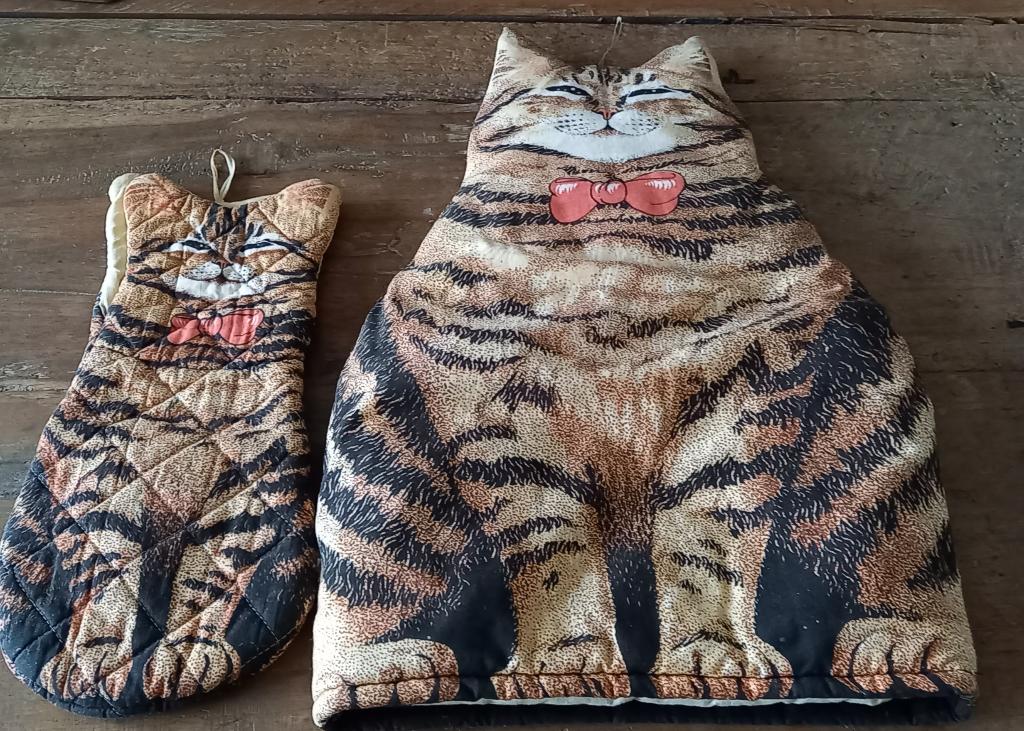 Katten theemuts en ovenwant, Ophalen of Verzenden, Gebruikt, Overige kleuren, Overige typen
