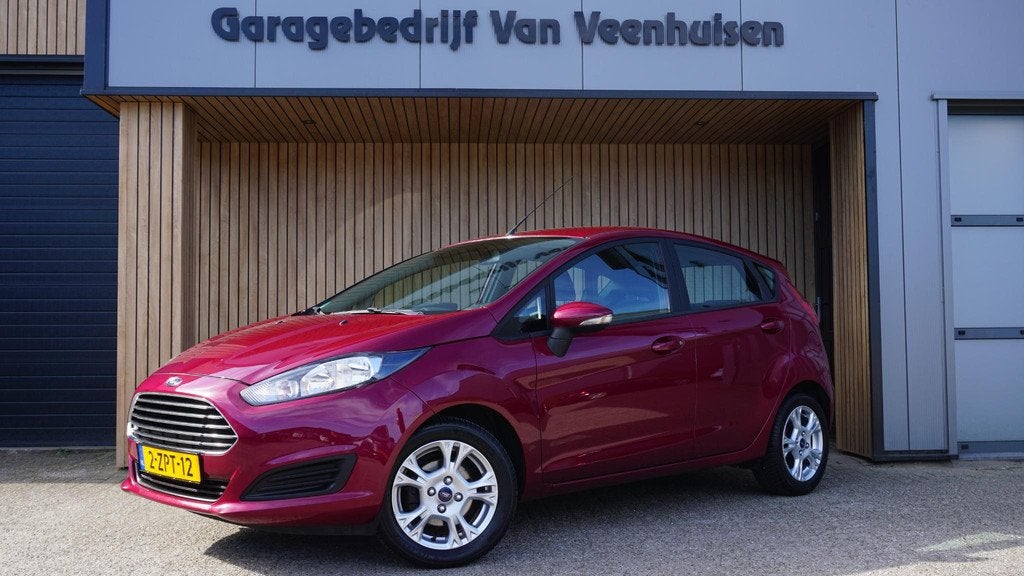 Ford Fiesta 1.0 65pk 5Drs Style Airco Navi Trekhaak 15inch L, Stof, Euro 6, 525 kg, 23 km/l