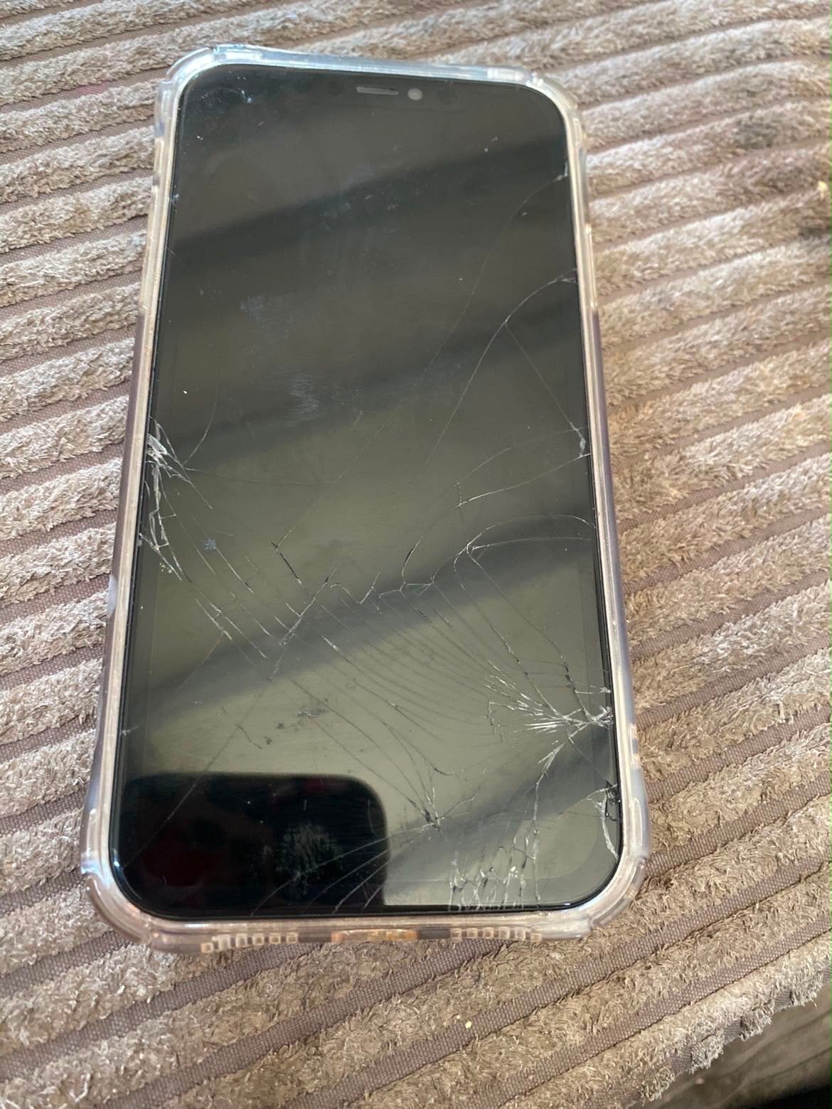 Iphone 11 gebruikt, Telecommunicatie, Mobiele telefoons | Apple iPhone, Ophalen, Gebruikt, Zwart, IPhone 11
