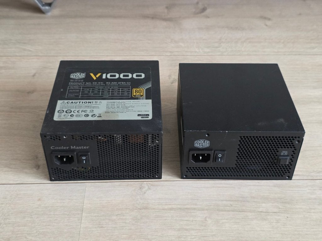 te koop:2x Cooler Master voeding – V1000 (1000W) en MPY 850W, Computers en Software, Interne voedingen, Ophalen of Verzenden, Gebruikt