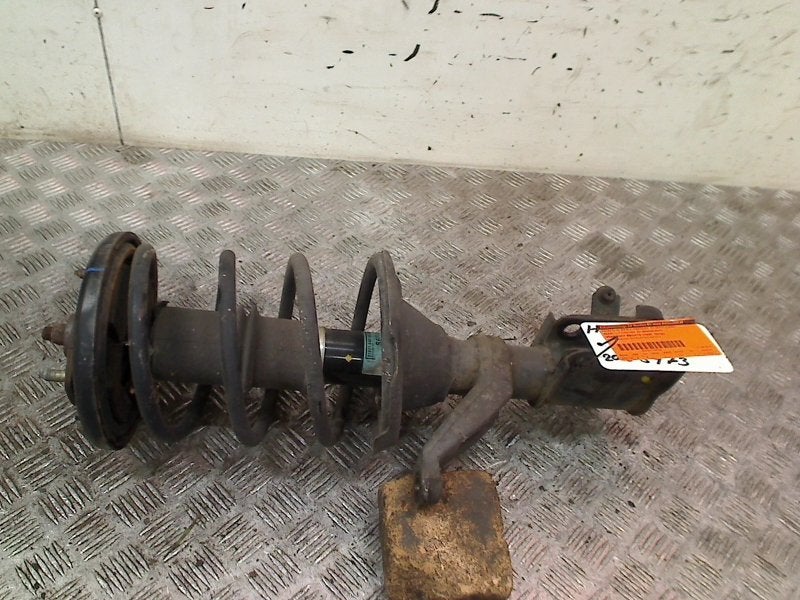 Veerpoot Rechts Voor Honda Civic (EP/EU) (2002-01/2005-09), Honda, Gebruikt, Hanauer Landstraße  222-224, Frankfurt am Main 60314, , Duitsland