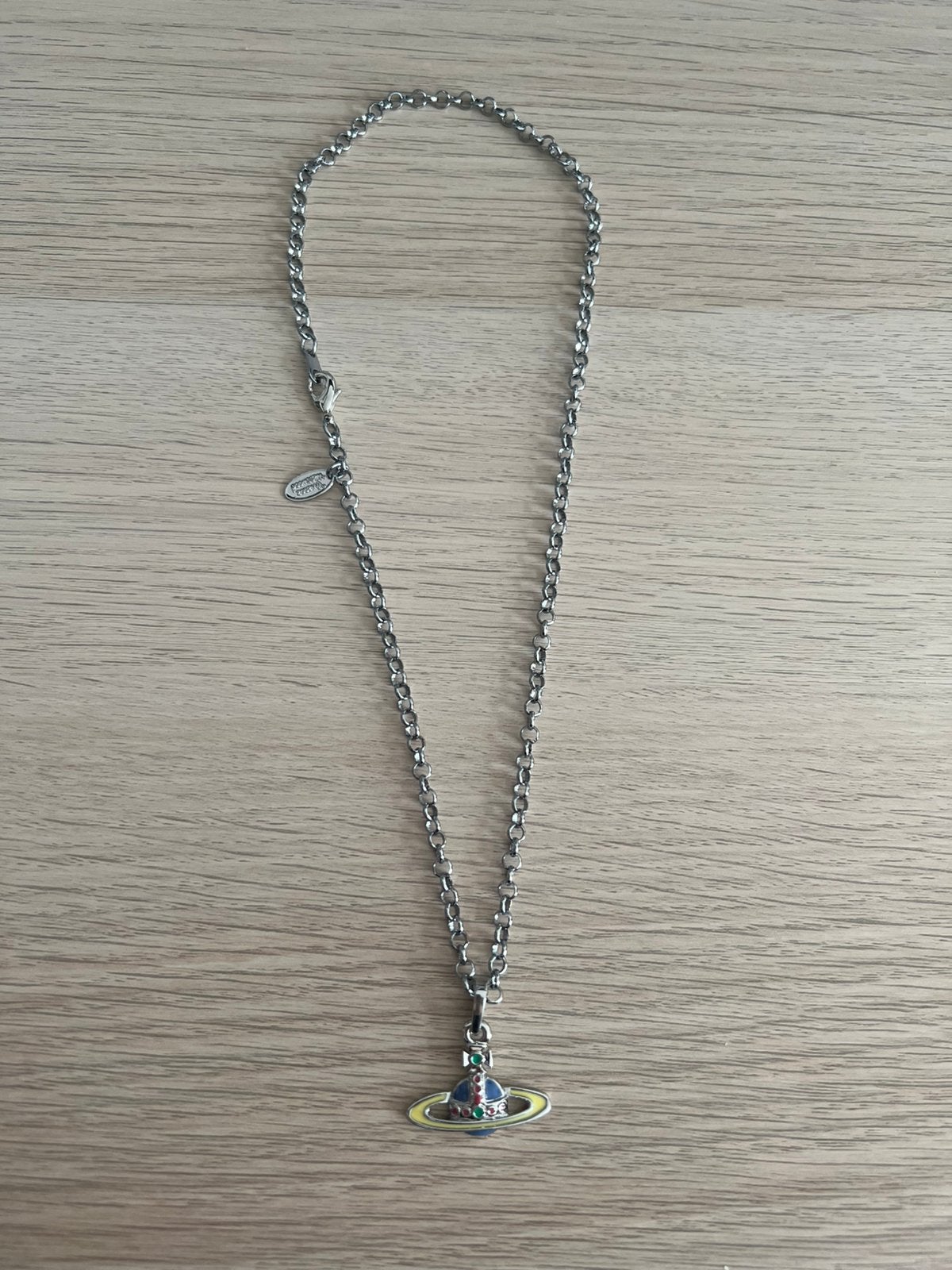 Vivienne westwood multicolor necklace, Ophalen of Verzenden, Zo goed als nieuw, Overige materialen