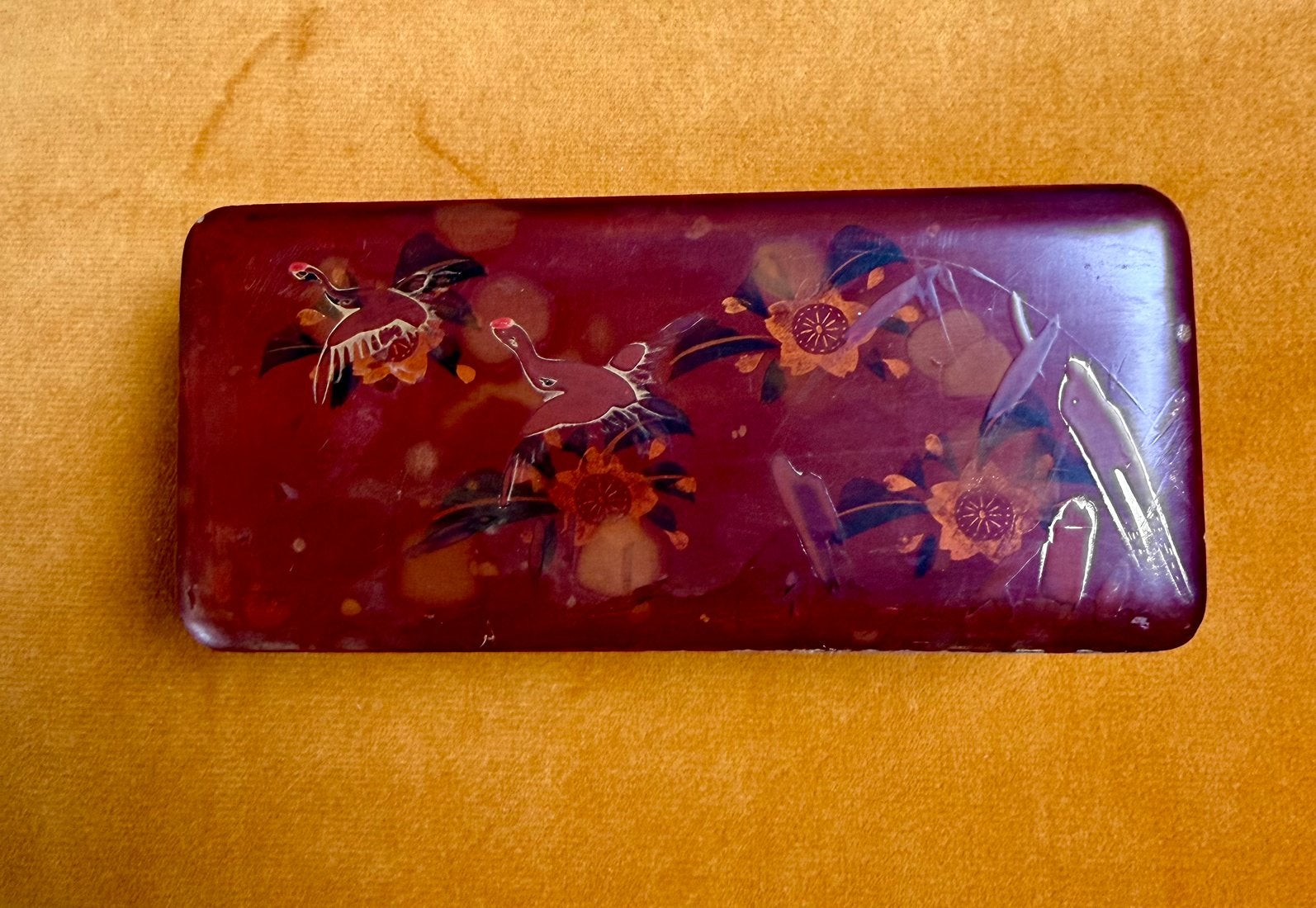 Chinees houten lakdoosje met vliegende kraanvogels, Antiek en Kunst, Curiosa en Brocante, Ophalen of Verzenden