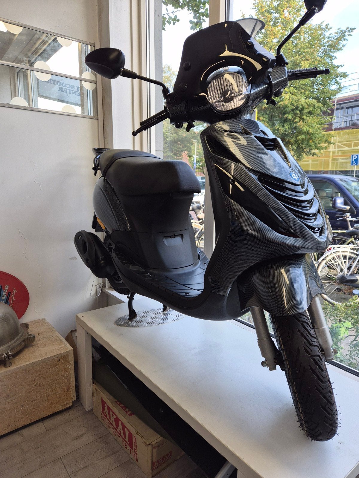 piaggio zip 2017 carburateur model, Fietsen en Brommers, Ophalen, Zo goed als nieuw, Benzine, Zip
