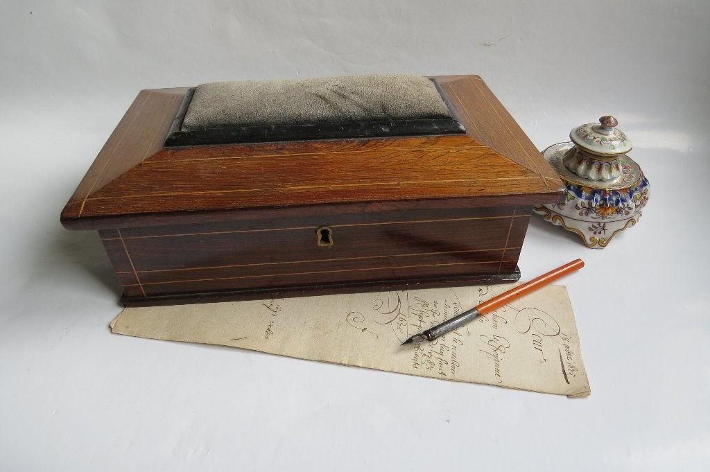 Antieke houten naaikist vol met spullen c.1900-1920, Antiek en Kunst, Ophalen of Verzenden