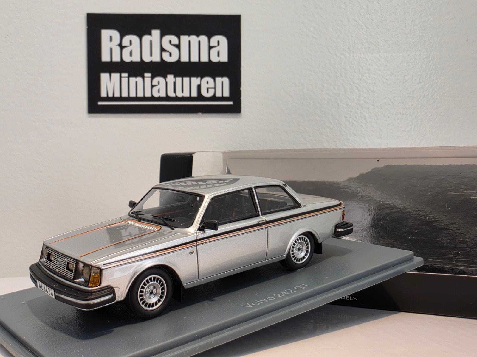 Volvo 242 GT - Silver - 1:43 Neo Scale Models, Overige merken, Auto, Neo Scale Models, Nieuw