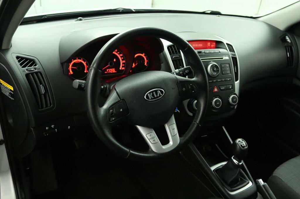 Kia cee'd Sporty Wagon 1.4 CVVT X-pect Stoelverwarming AIRCO, Auto's, Kia, Voorwielaandrijving, Stof, Gebruikt, 4 cilinders