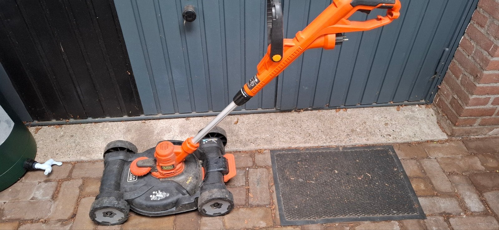 Black & Decker 3-IN-1: STRIM-MOW-EDGE, Tuin en Terras, Ophalen, Gebruikt, Elektrische grasmaaier, Black & Decker
