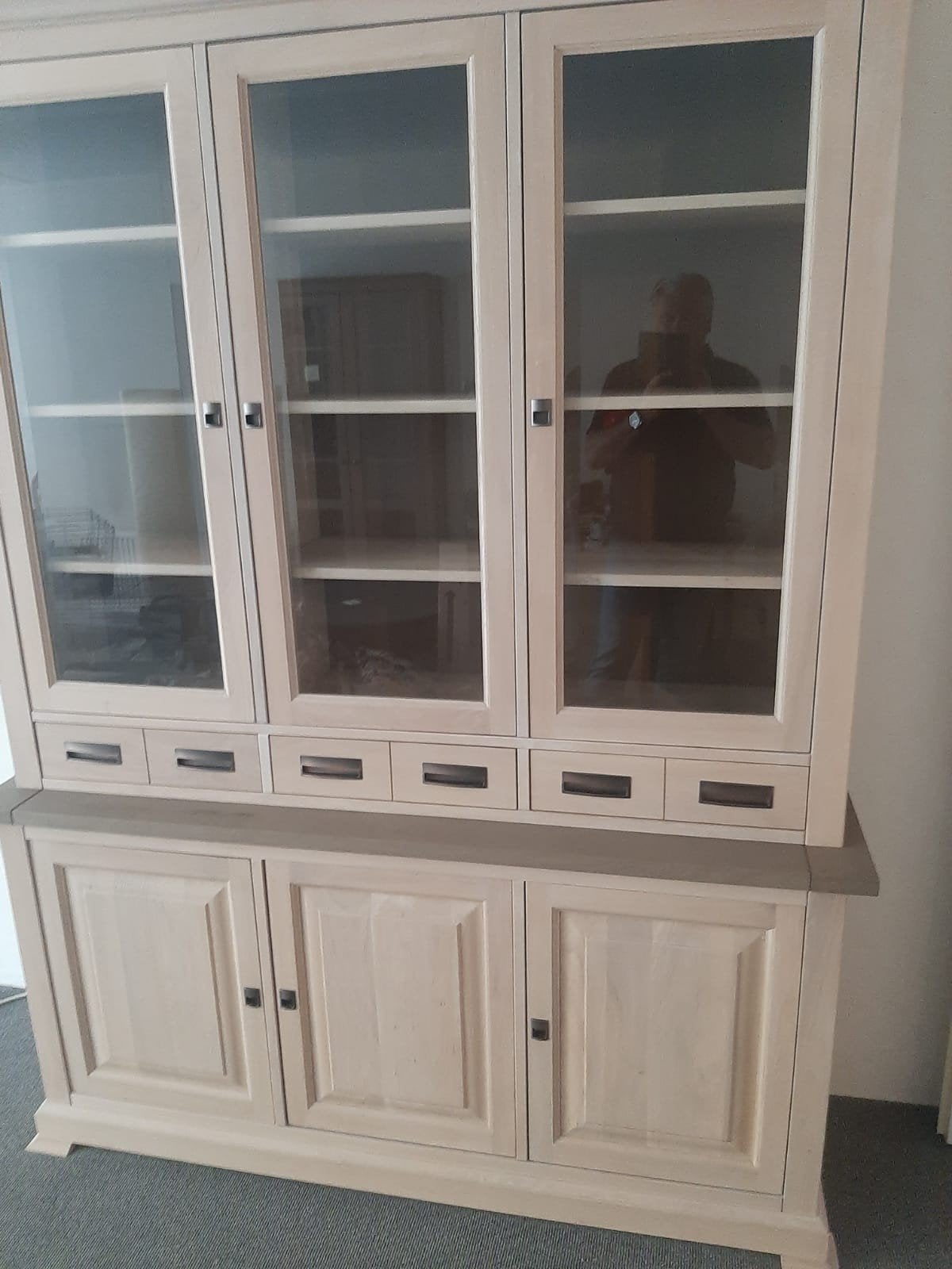 Zo goed als nieuwe crème kast, Huis en Inrichting, Ophalen
