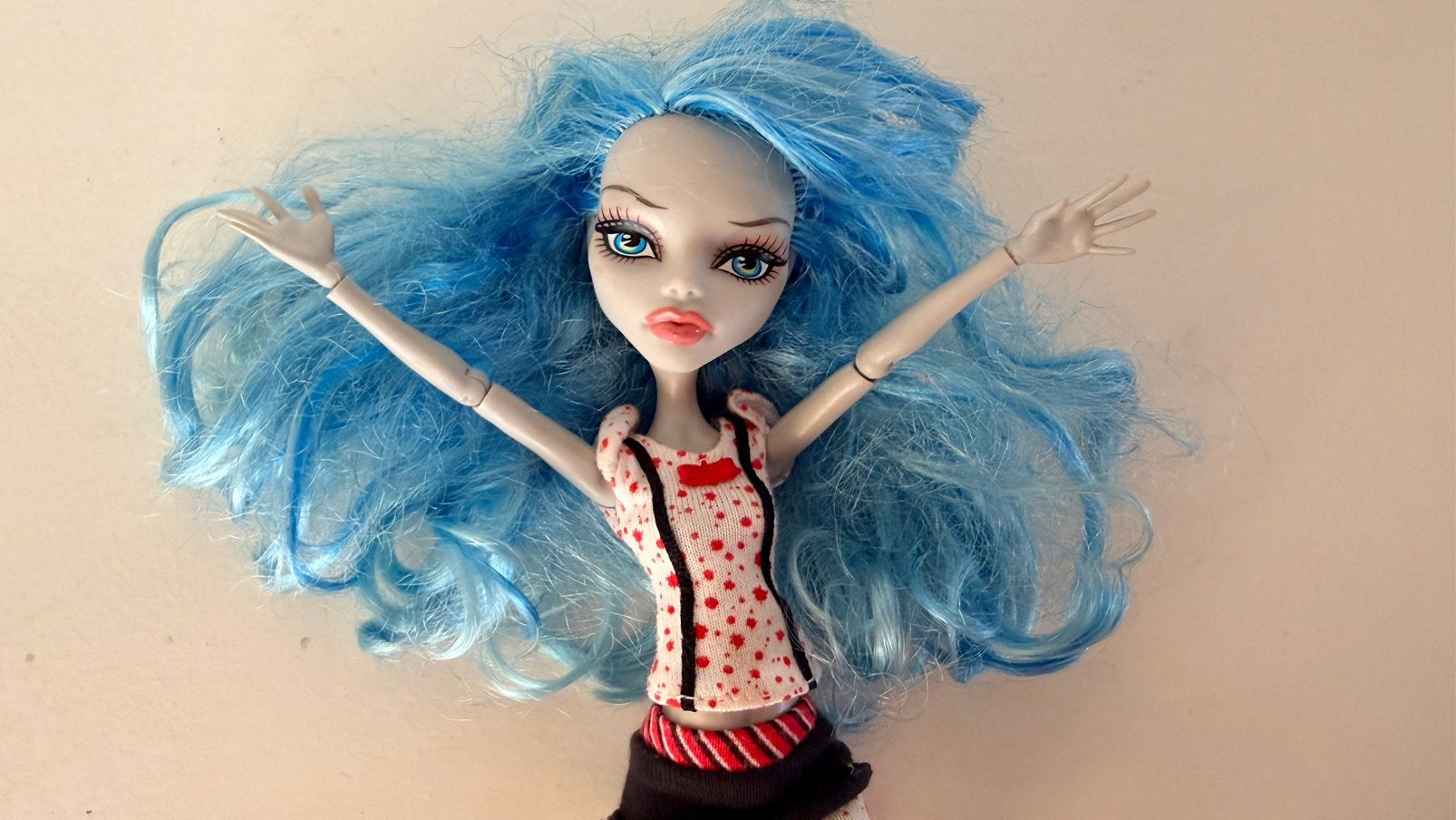Monster High Dead Tired Ghoulia Yelps Doll, Ophalen of Verzenden, Zo goed als nieuw, Pop