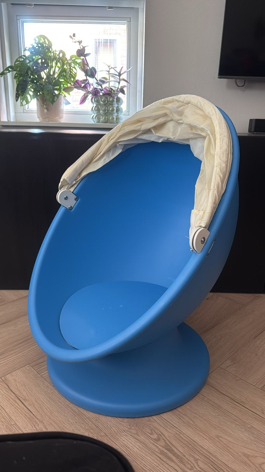 Ikea kinderstoel draaibaar, Ophalen