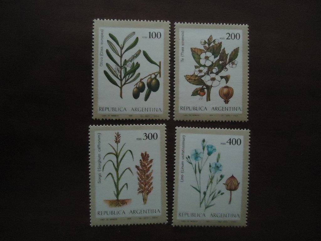 Flora Landbouwgewassen Argentinië 1979, mi. 1387-90 postfris, Ophalen of Verzenden, Postfris, Dier of Natuur