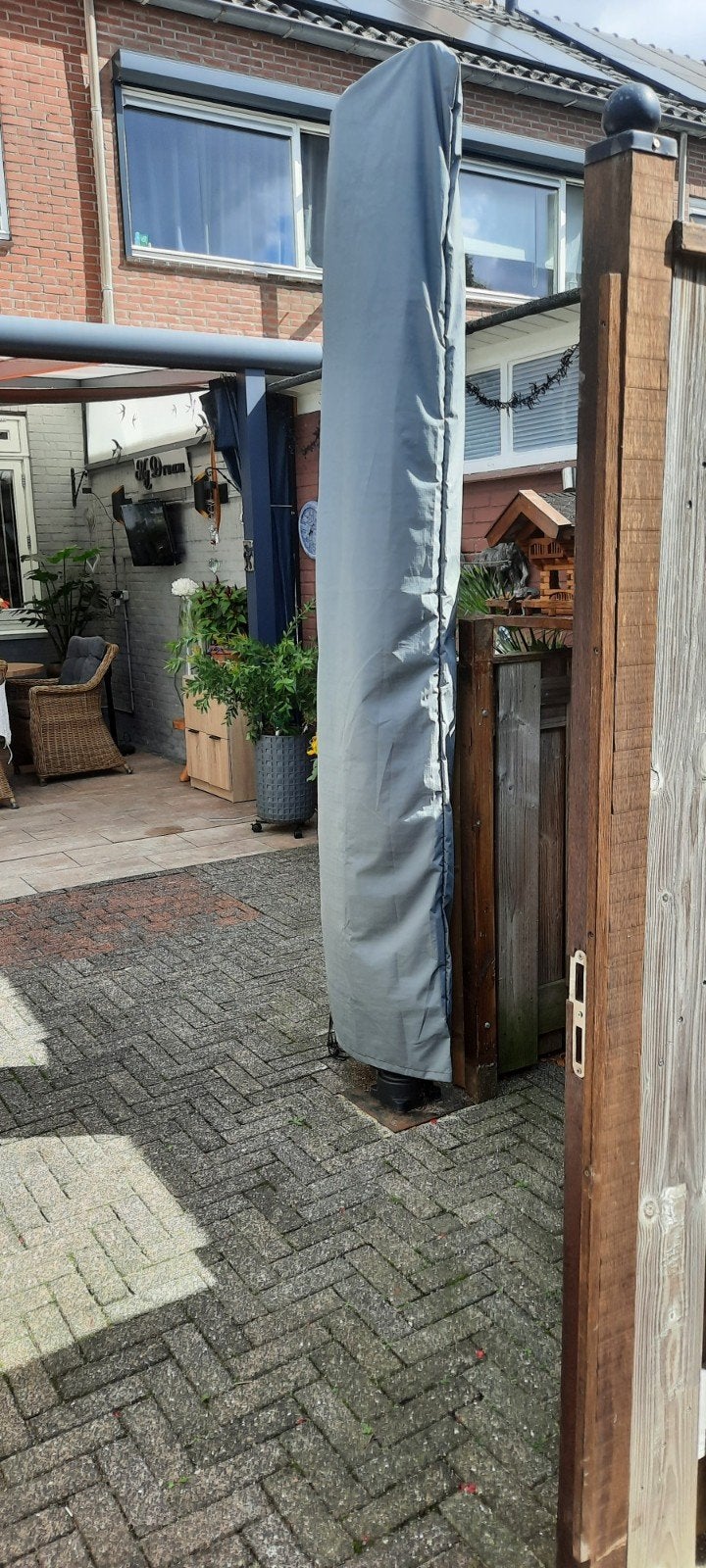 Zweefparasol - Bruin/Grijs - Kantelbaar en Verstelbaar  3x3, Ophalen, Kantelbaar, 2 tot 3 meter, Zweefparasol