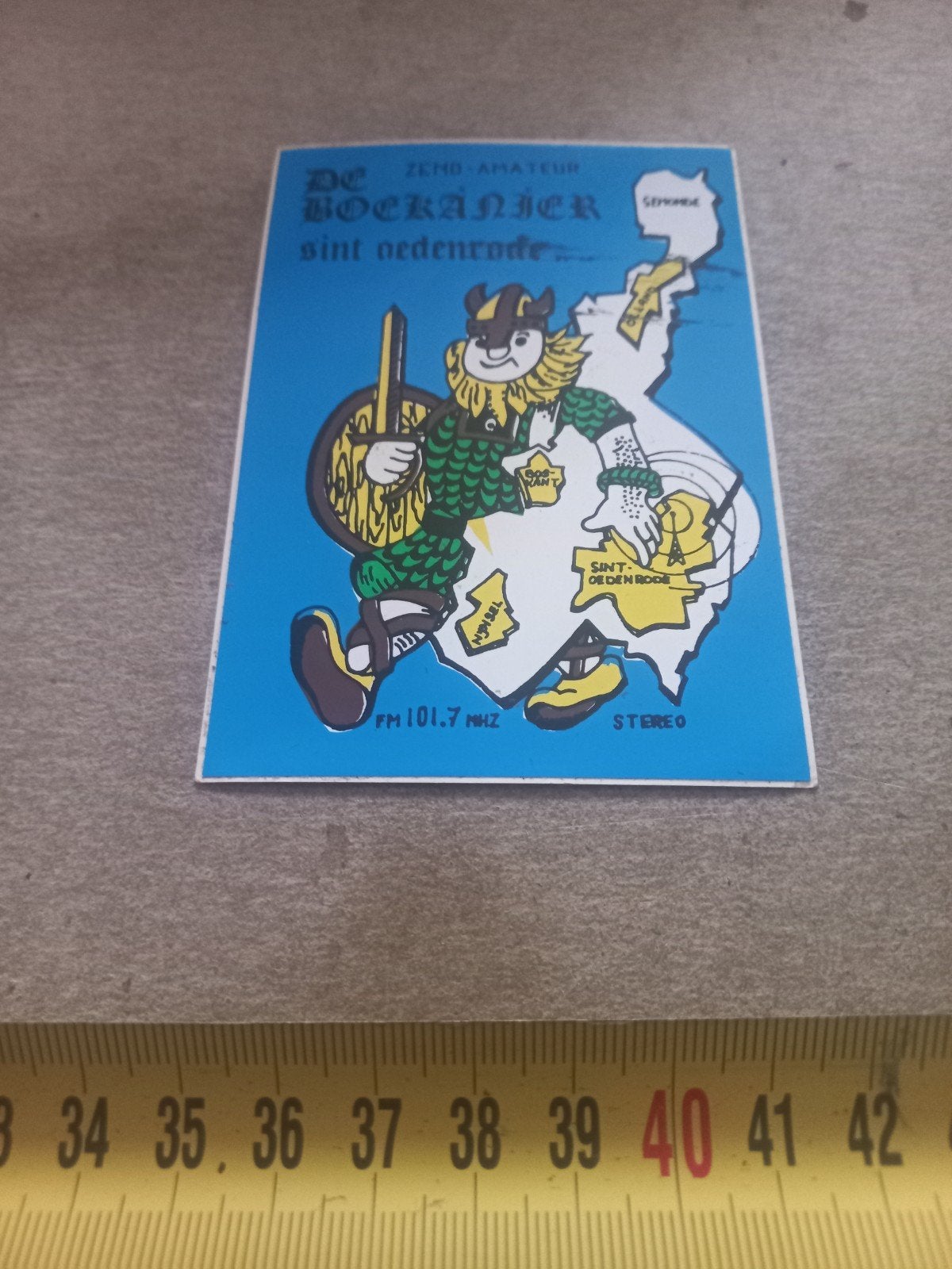 De Boekanier Sint Oedenrode Sticker FM 101.7 MHZ Stereo, Ophalen of Verzenden, Zo goed als nieuw, Overige typen
