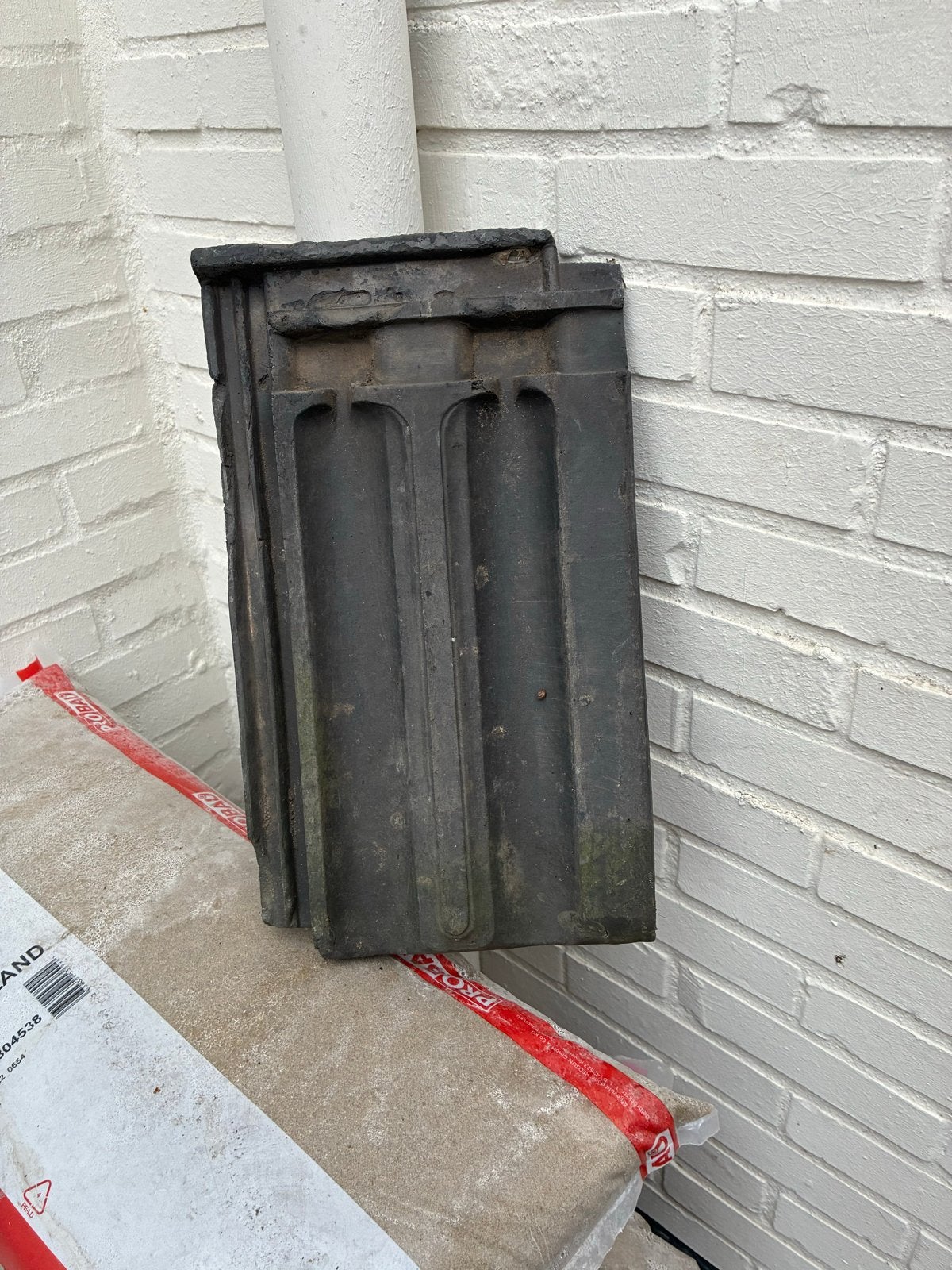 Vlakke Mulden dakpannen en nokvorsten - ca. 25m2, Doe-het-zelf en Verbouw, Dakpannen en Dakbedekking, Ophalen, Gebruikt, Steen of Klei