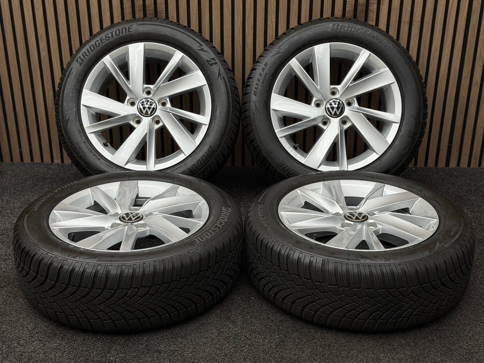 Originele 16 inch VW Golf 8 Gavia 5x112 ET46 Bridgestone, Auto-onderdelen, Banden en Velgen, Ophalen, 16 inch, ., Banden en Velgen