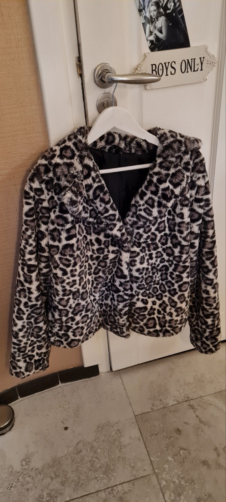 Damesjas panter motief., Ophalen of Verzenden, Zo goed als nieuw, Maat 38/40 (M), Bruin