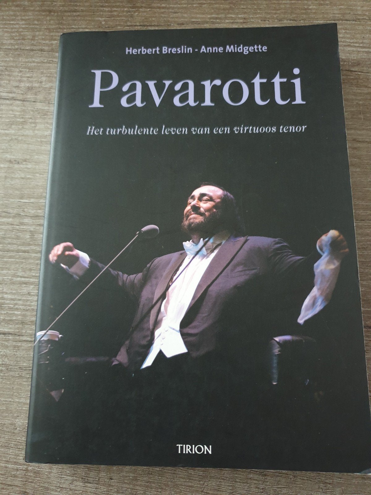Pavarotti: Het turbulente leven van een virtuoos tenor, Ophalen of Verzenden, Gelezen, Herbert Breslin - Anne Midgette, Kunst en Cultuur