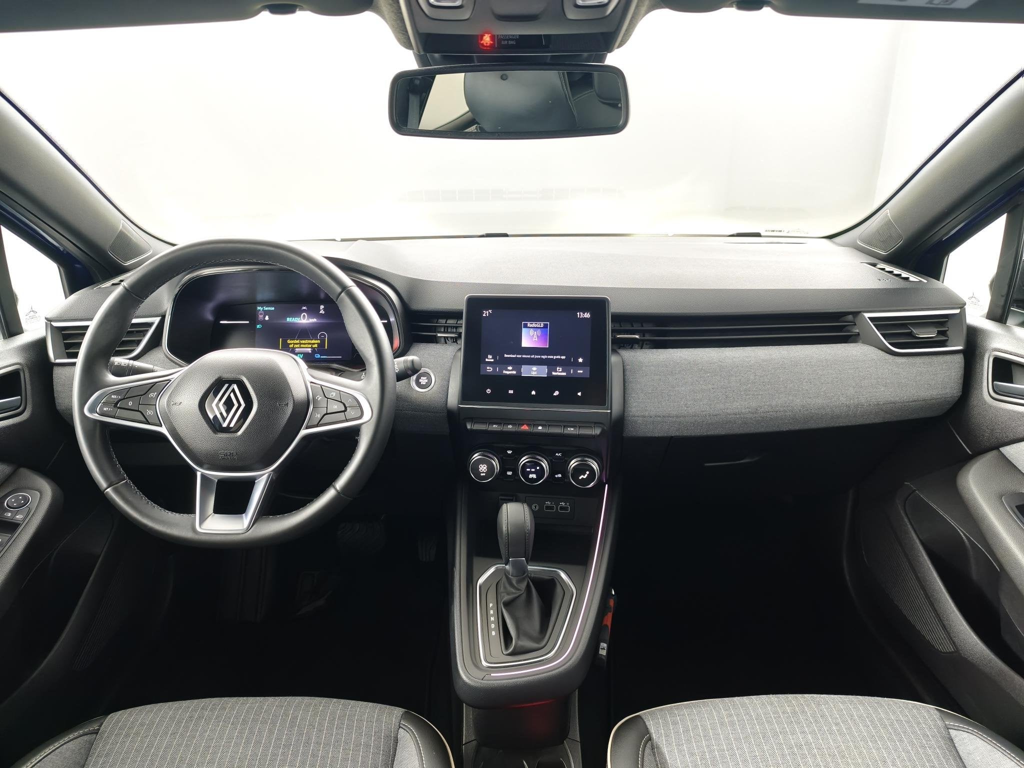 Renault Clio 1.6 E-Tech Full Hybrid 145 techno | 360 Camer, Parkeersensor, Gebruikt, Met garantie (alle), Blauw