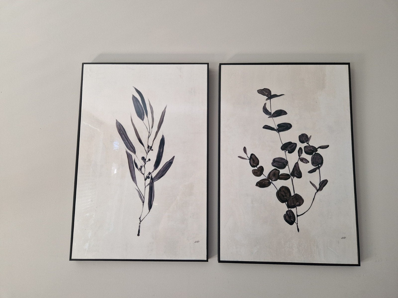 2 schilderijen/posters van Woood, Ophalen