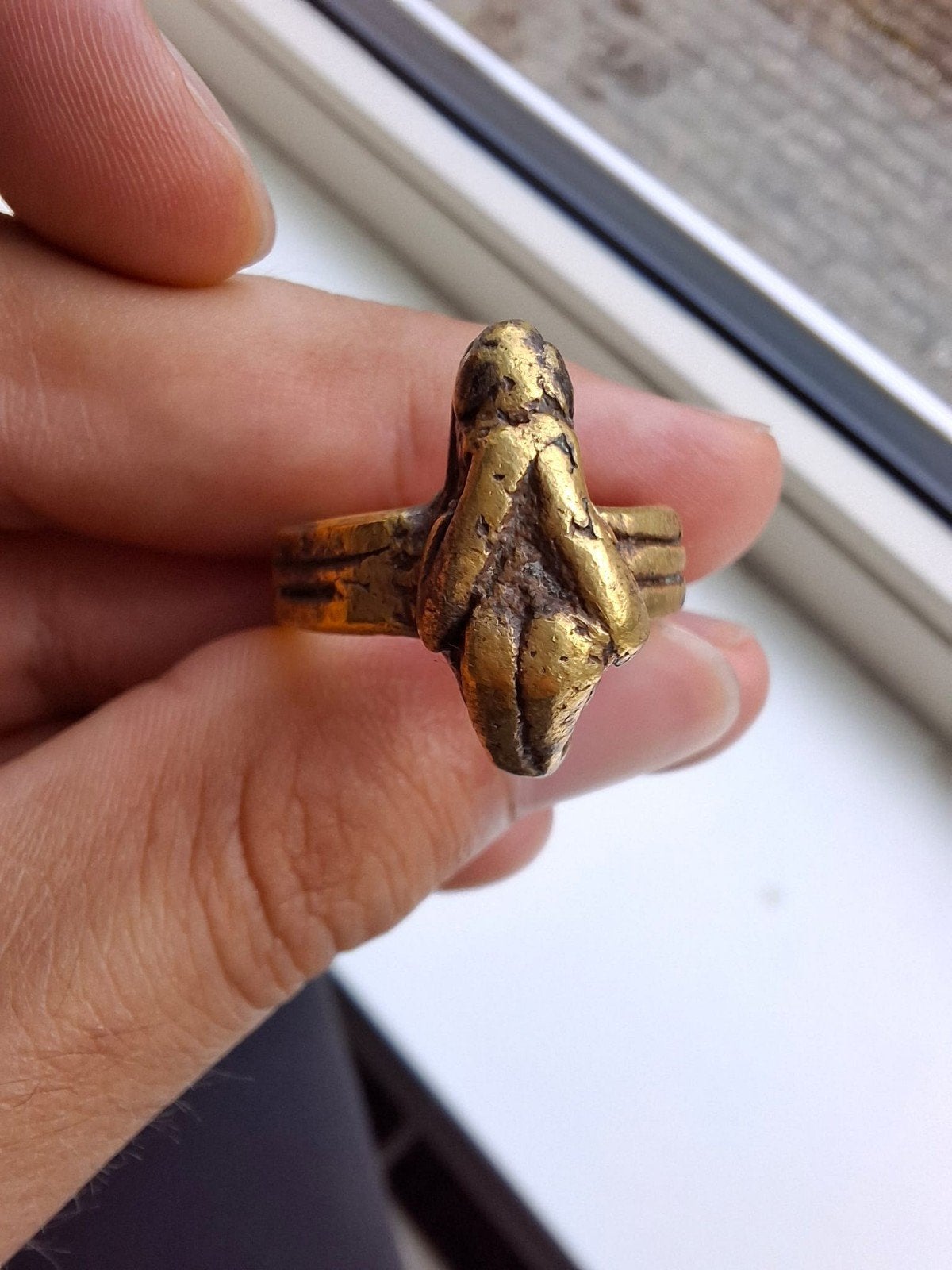 Authentieke magische Thaise ring., Antiek en Kunst, Kunst | Niet-Westerse kunst, Sieraad, Goud, Handgemaakt, Ophalen of Verzenden