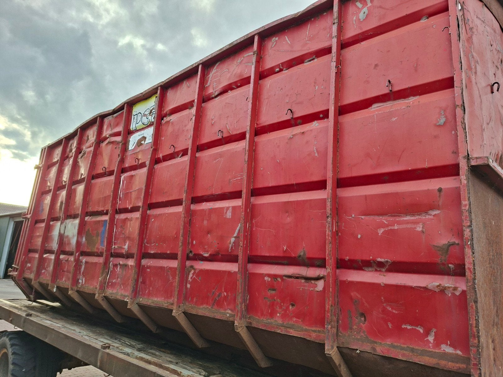 Container bak 32 m3, Ophalen