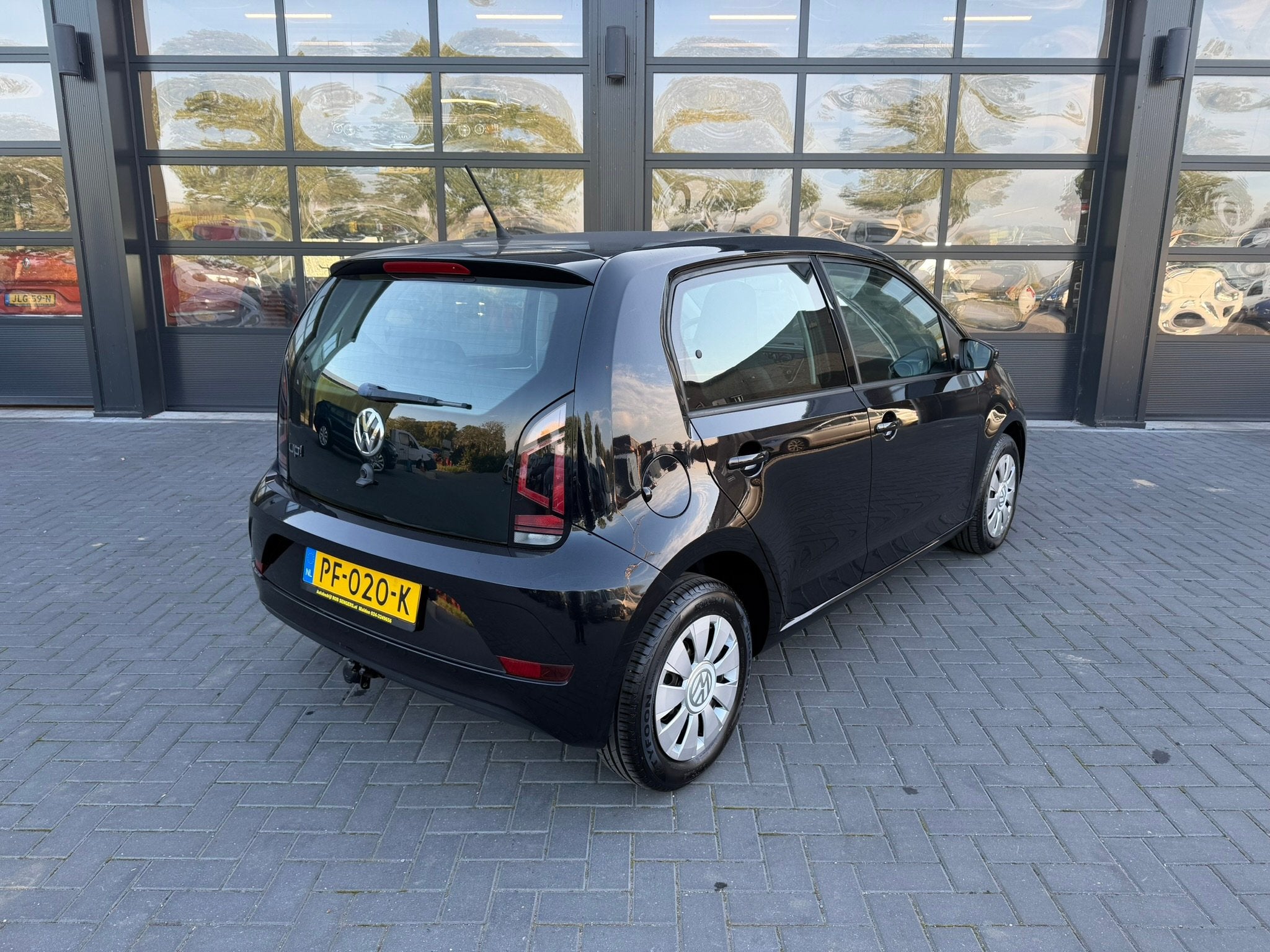 Volkswagen up! 1.0 Drs / Airco (bj 2017), Auto's, Keurmerk '100% Onderhouden', Gebruikt, Up!, 4 stoelen