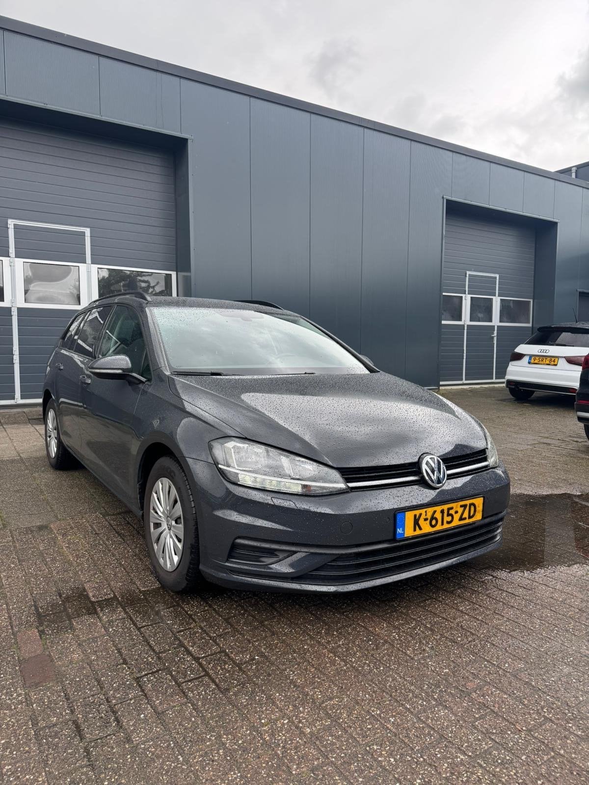 Volkswagen golf 1.0 TSI Dsg comfort bussines line, Auto's, Euro 5, Stof, Grijs, Golf