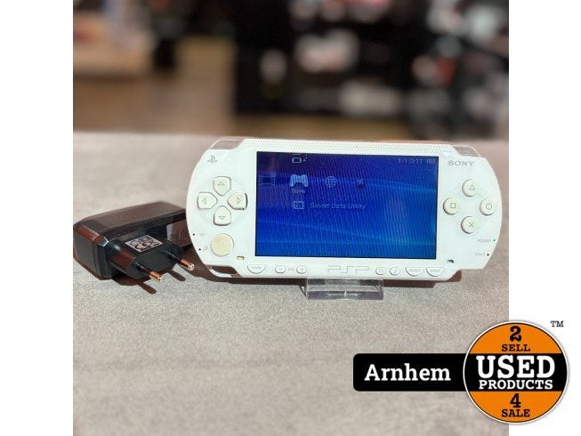 Sony PSP 1000 White Inclusief lader | Nette staat, Spelcomputers en Games, Sony, Zo goed als nieuw, Support@sony.com, 1-7-1 Konan, Minato-ku
Tokyo 108-0075
Japan