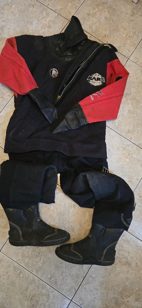 Defect Bare droogpak - goed voor inruilweken, Watersport en Boten, Ophalen, Gebruikt, Duikpak