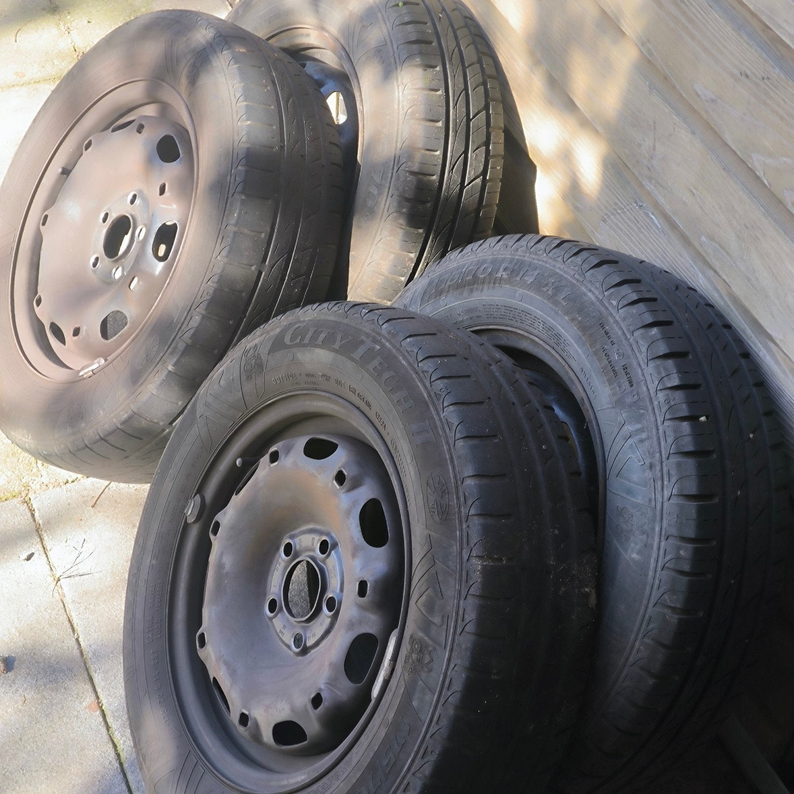 5x100 naar 57.1 vw seat audi  175/70 r14 7mm dotcode 2224, Auto diversen, Ophalen