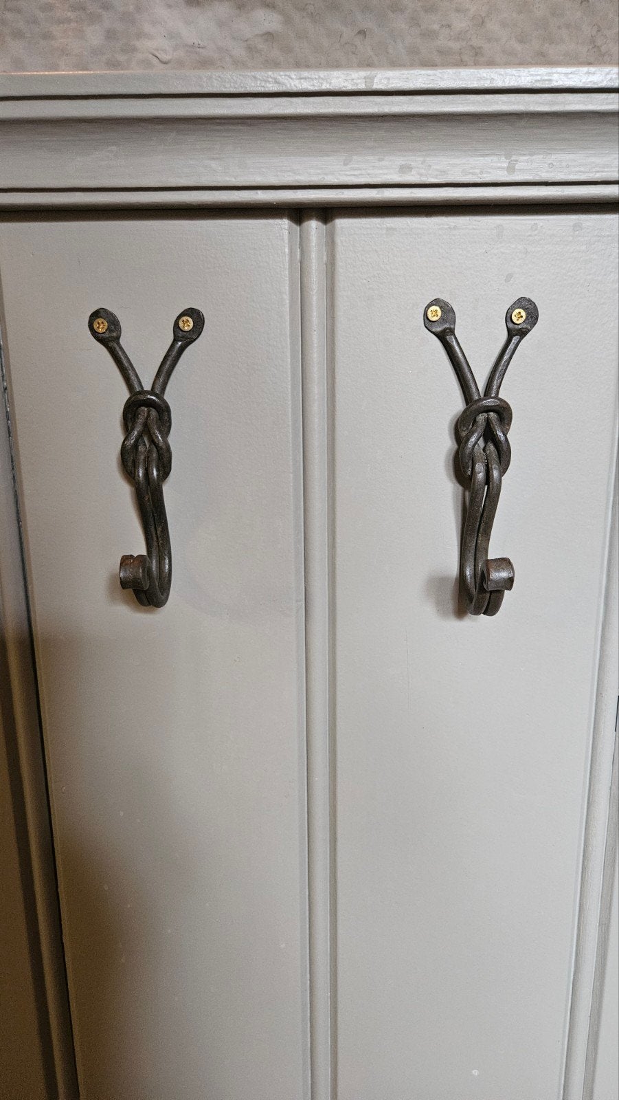 Twee wandhaken van Hoffz, Ophalen of Verzenden, Hout, Wandkapstok, Minder dan 100 cm