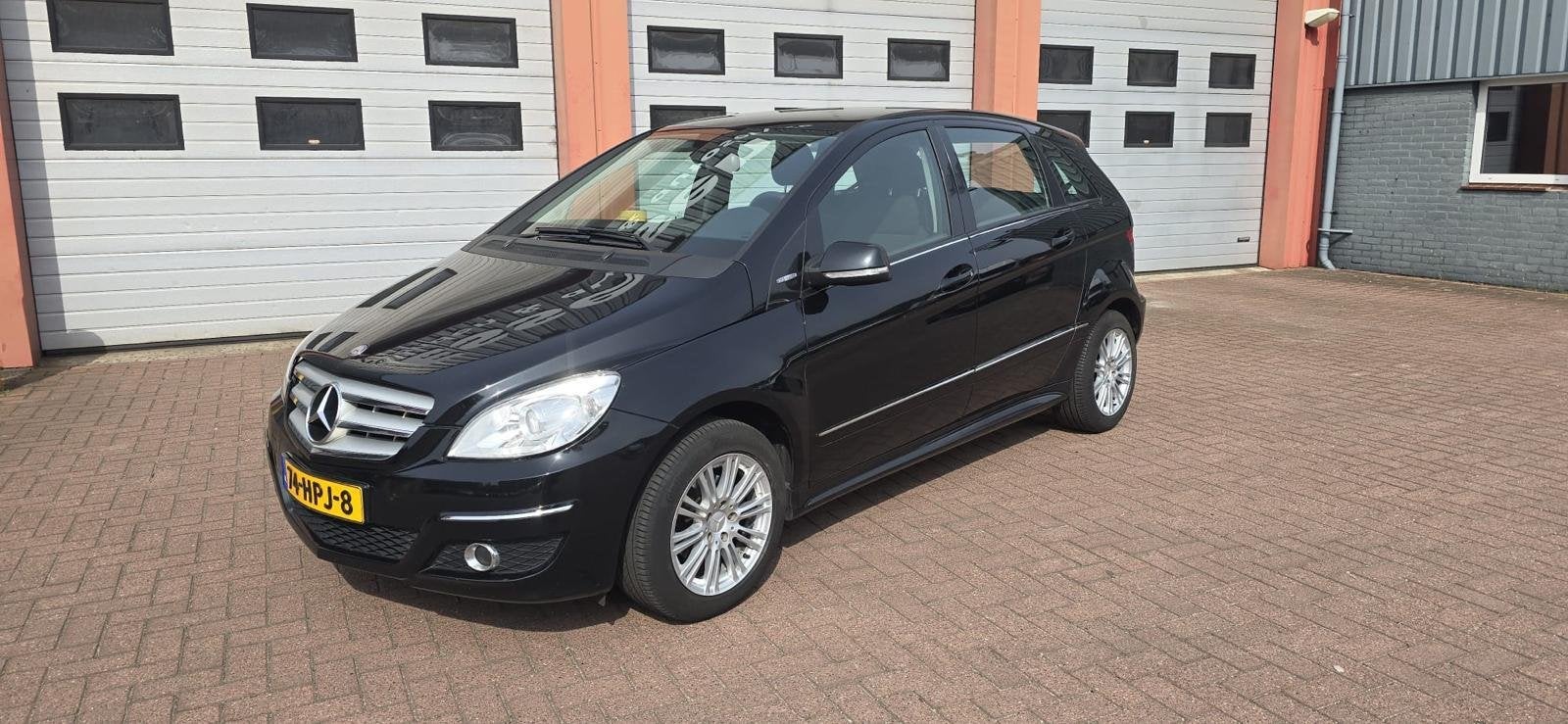 Mercedes-Benz B-klasse 150 BlueEFFICIENCY Business Class, Voorwielaandrijving, Stof, Zwart, Origineel Nederlands