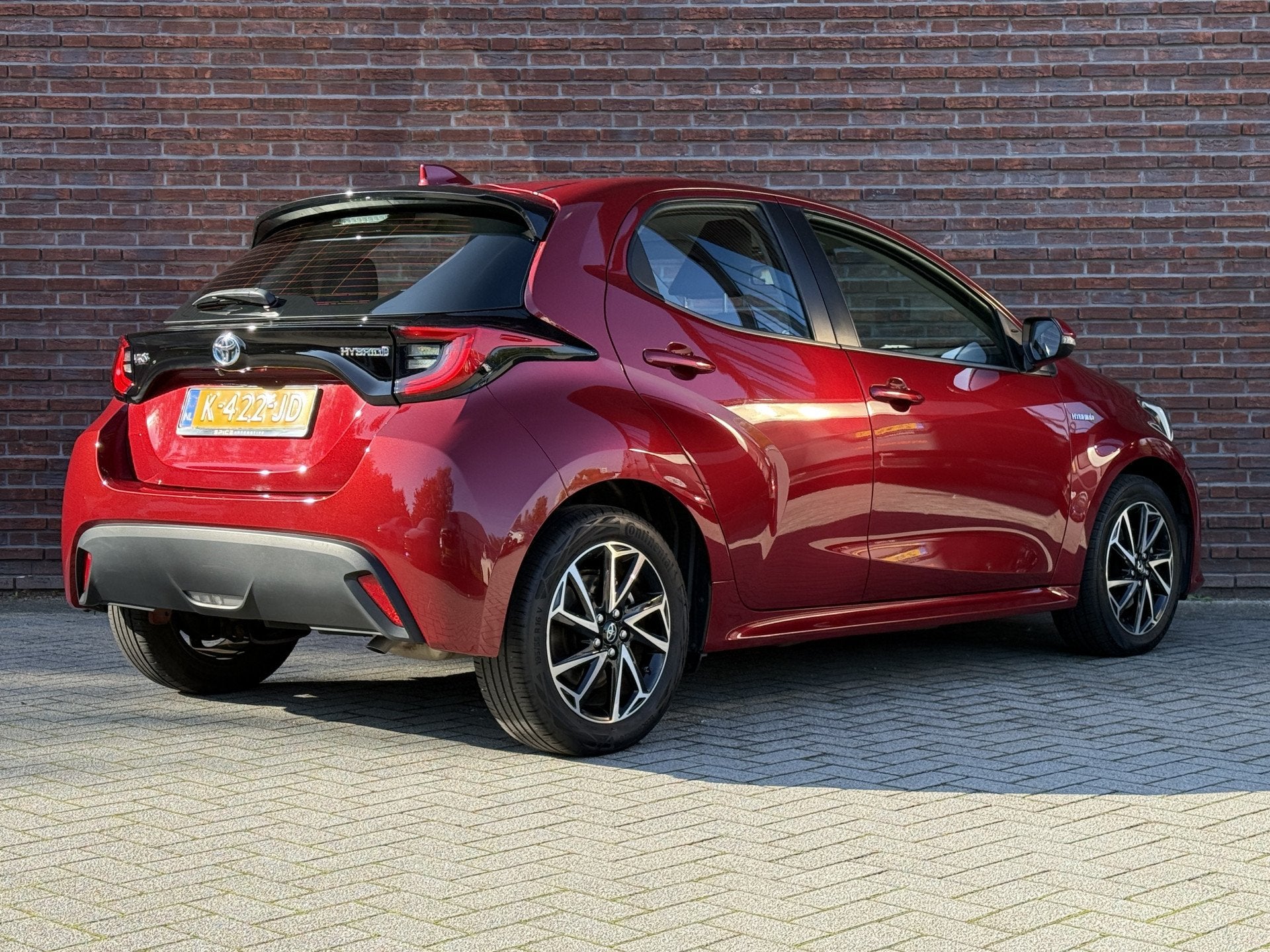 Toyota Yaris 1.5 Hybrid Dynamic Eerste eigenaar NL Auto NAP, Auto's, 12 maanden, Gebruikt, Bedrijf, Hybride Elektrisch/Benzine